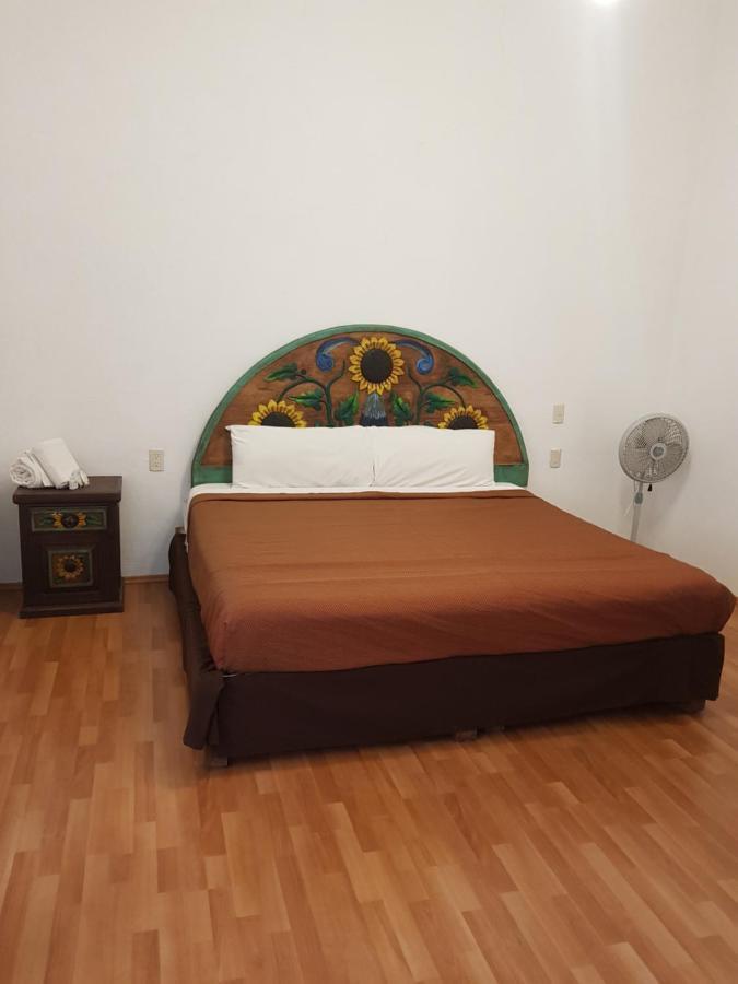 Hotel Meson Mariano Matamoros Querétaro Buitenkant foto